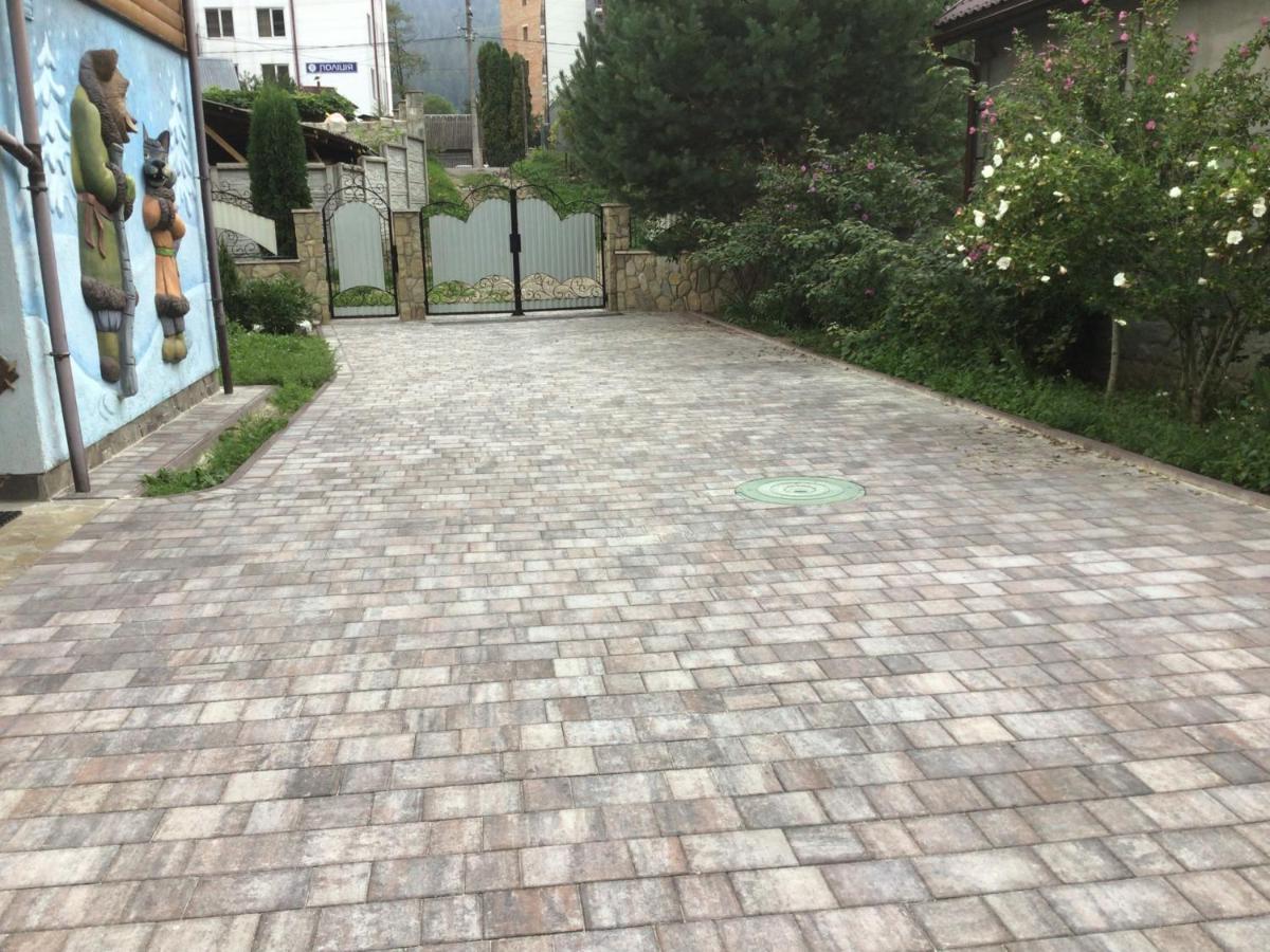 Рукавичка Yaremtche Extérieur photo